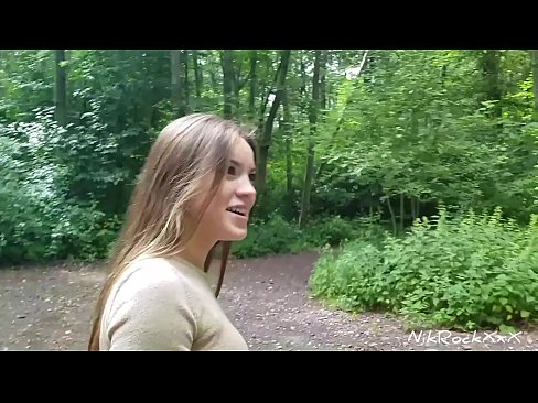 ❤️ Mi proponis al Evelina, ke ni fiku en publika loko! Ŝi diris jes. Tiam mi fikis ŝin en la azenon kaj kumis en ŝia buŝo. Tiam ŝi pisis sin. ️❌ Porno ĉe eo.rexporn-com.ru ❌️